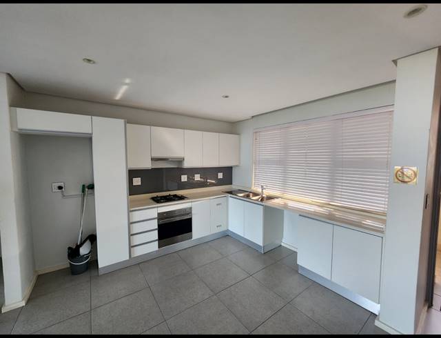 2 BEDROOM APARTMENT FOR SALE IN SIBAYA PRECINCT